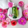 Olej do Ciała Sweet Love, butelka 100 ml wśród kwiatów